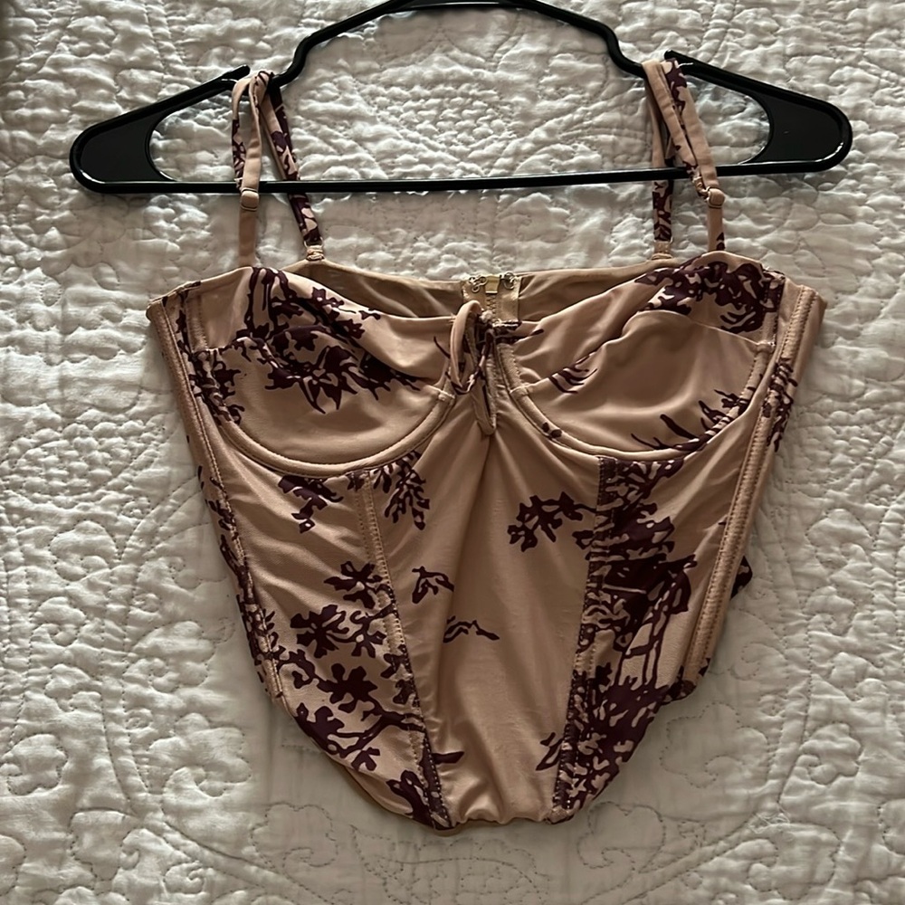 Corset style top!